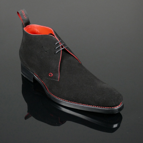 Dexter 'Masuka' - Plain Front Suede Chukka Boot
