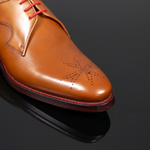 Page 'Loving Maid' - Honey calf Gibson lace up shoe