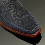 Melly 'Salvador' in the garden of good and evil slip on